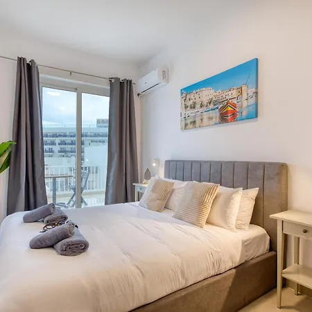 Stylish One Bedroom Penthouse With 2 Sun Terraces Bfra1-3 Daire