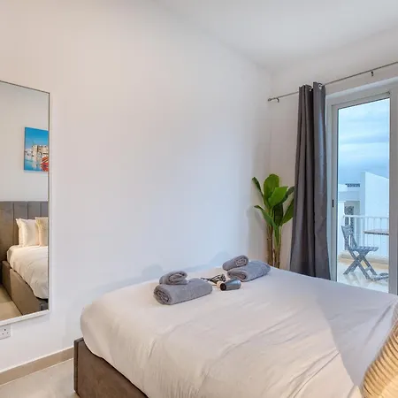 Stylish One Bedroom Penthouse With 2 Sun Terraces Bfra1-3 Daire Gzira