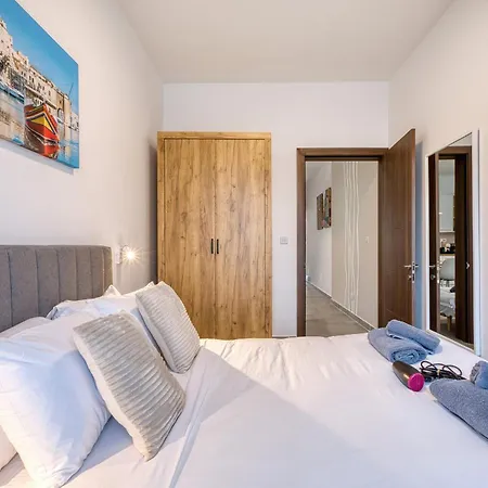 Apartament Stylish One Bedroom Penthouse With 2 Sun Terraces Bfra1-3 Gzira