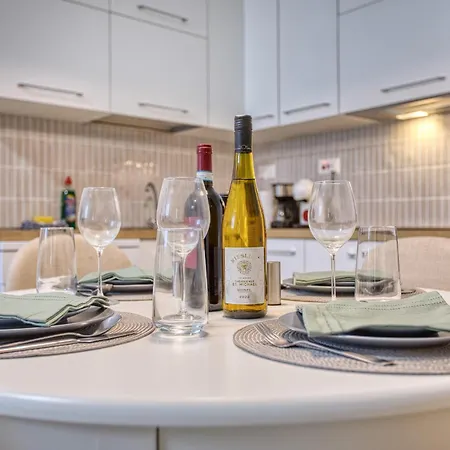 Daire Stylish One Bedroom Penthouse With 2 Sun Terraces Bfra1-3 Gzira